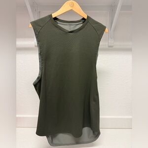 Lululemon Sleeveless Olive Green Men’s Top (Medium)